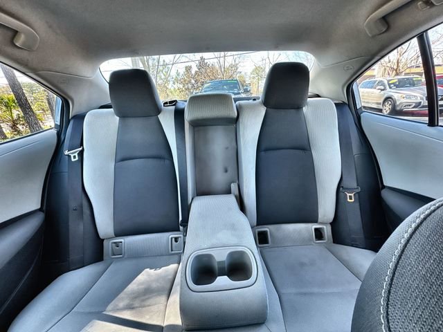 Used 2021 Toyota Corolla LE image 29