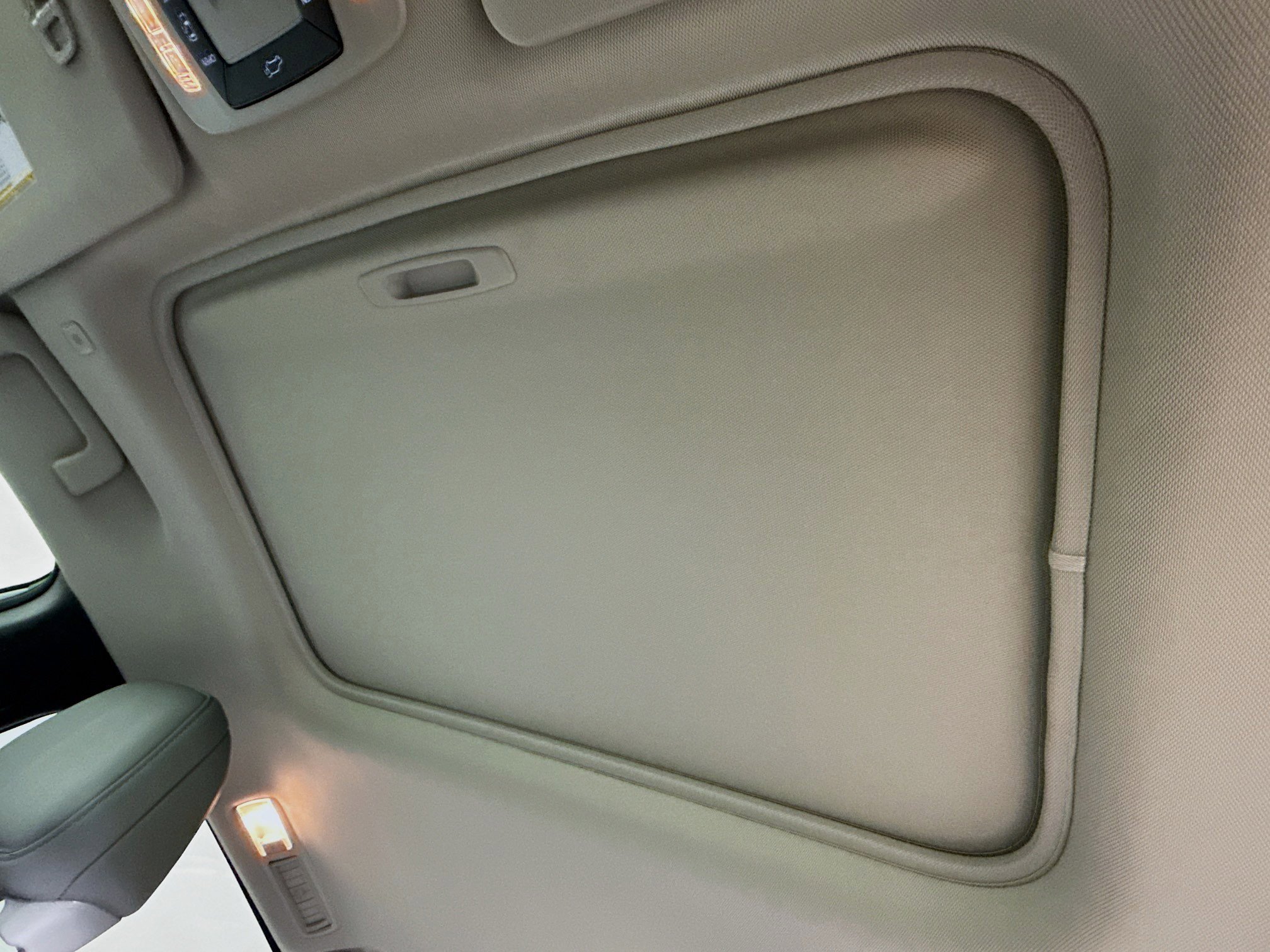 Used 2025 Toyota Sienna XLE FWD image 27