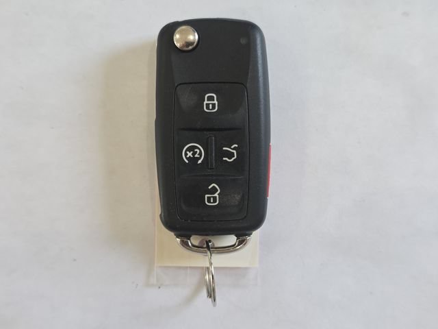 Used 2013 Volkswagen Passat TDI SEL Premium FWD image 29