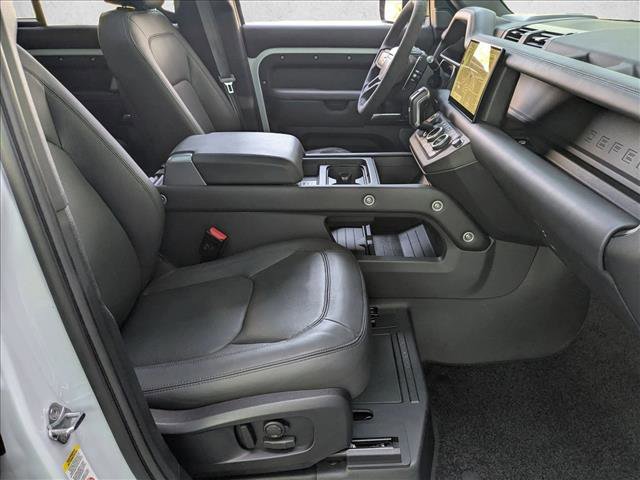Certified 2023 Land Rover Defender 110 V8 image 22