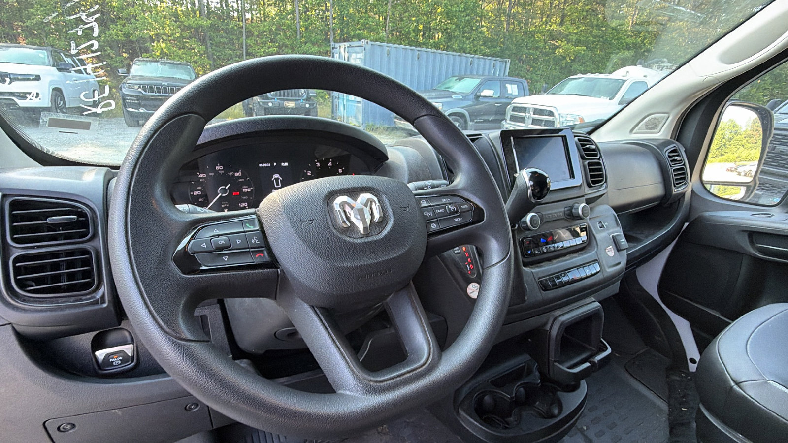 Used 2024 RAM ProMaster 2500 w/ Convenience Group FWD image 20