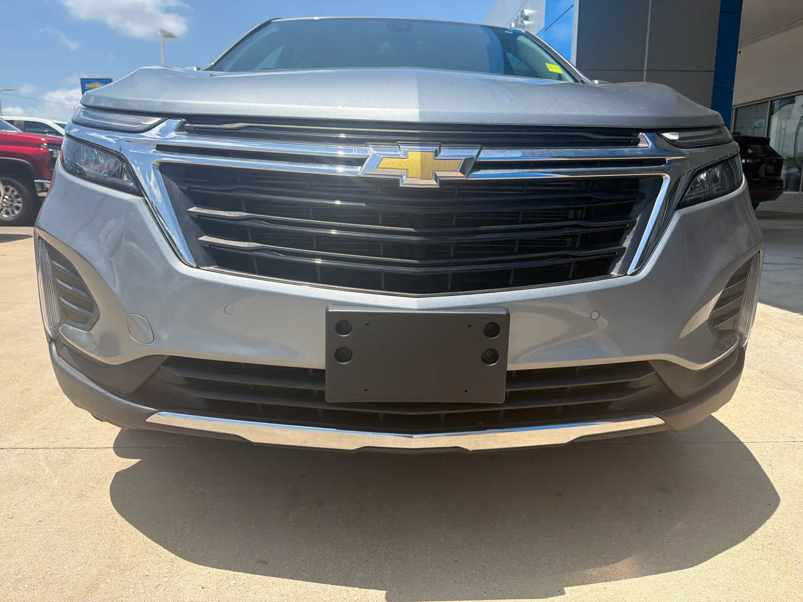 Used 2023 Chevrolet Equinox LT w/ Driver Convenience Package AWD/4WD image 11