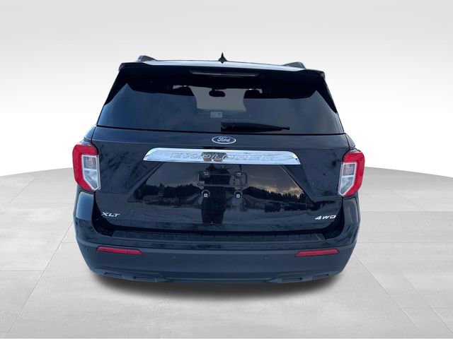 Used 2021 Ford Explorer XLT image 4