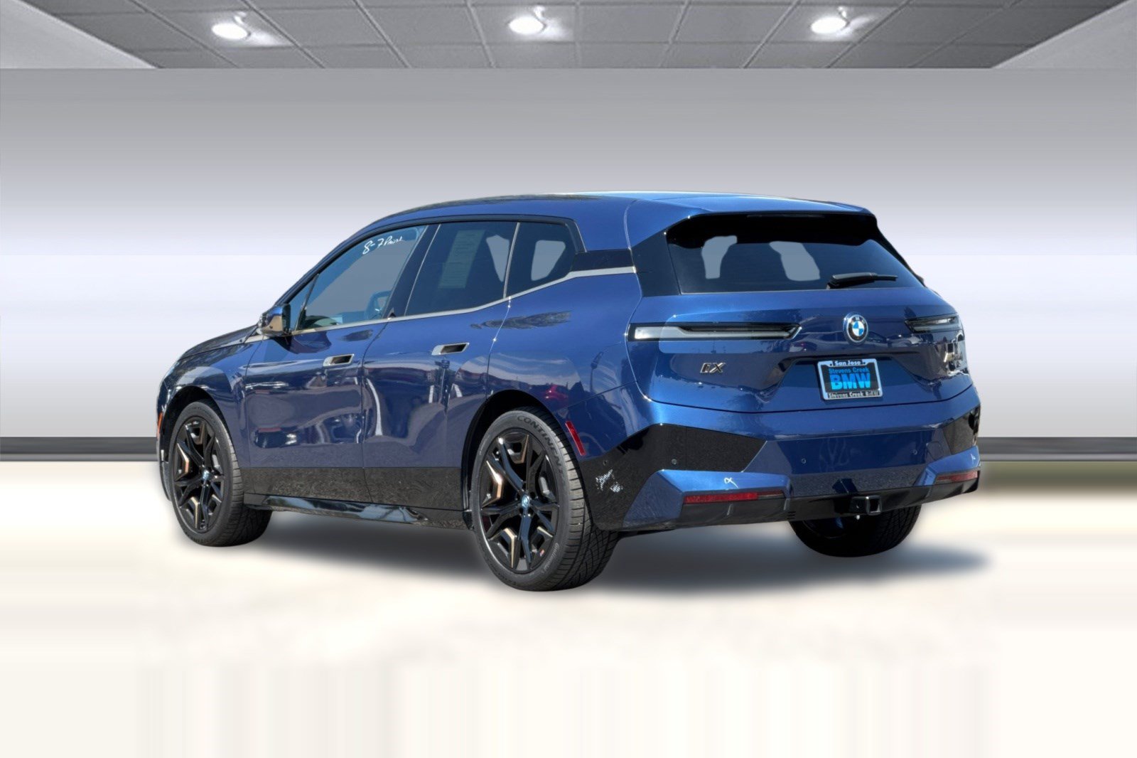 Used 2023 BMW iX M60 w/ Executive Package AWD/4WD image 3