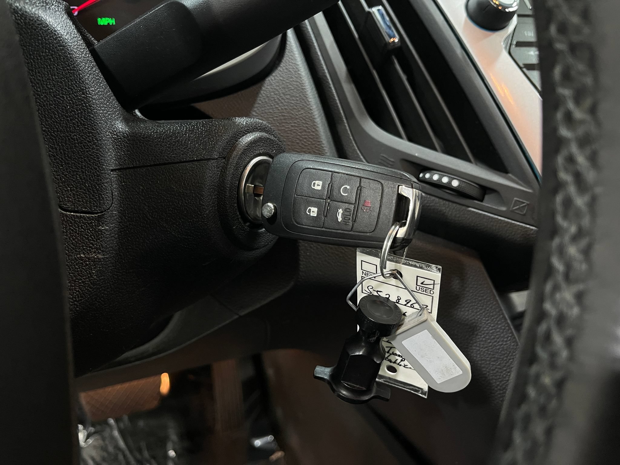 Used 2015 Chevrolet Equinox LTZ AWD/4WD image 20