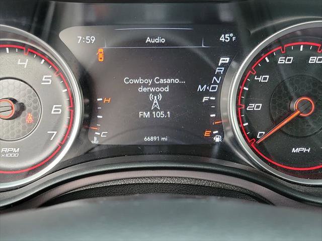 Certified 2022 Dodge Charger SXT w/ Leather Interior Group image 8