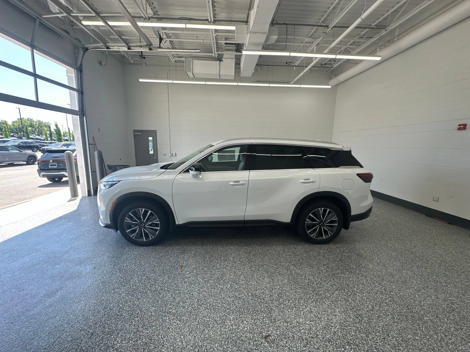 New 2027 INFINITI QX60 Luxe w/ Cargo Package AWD/4WD image 6