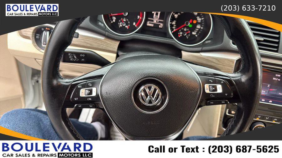 Used 2016 Volkswagen Passat 1.8T SE w/ Lighting Package (P06) FWD image 22