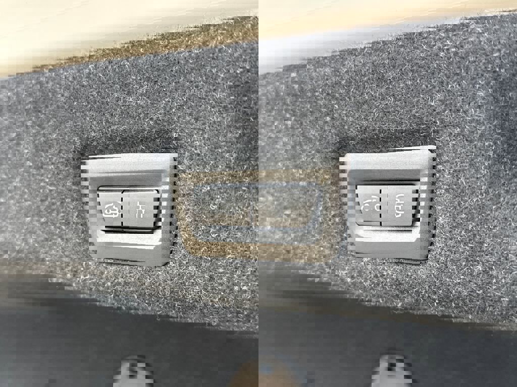 Used 2026 BMW 530i xDrive image 6