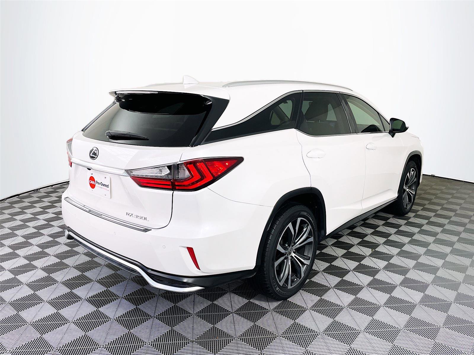 Used 2020 Lexus RX 350L FWD w/ Premium Package image 9