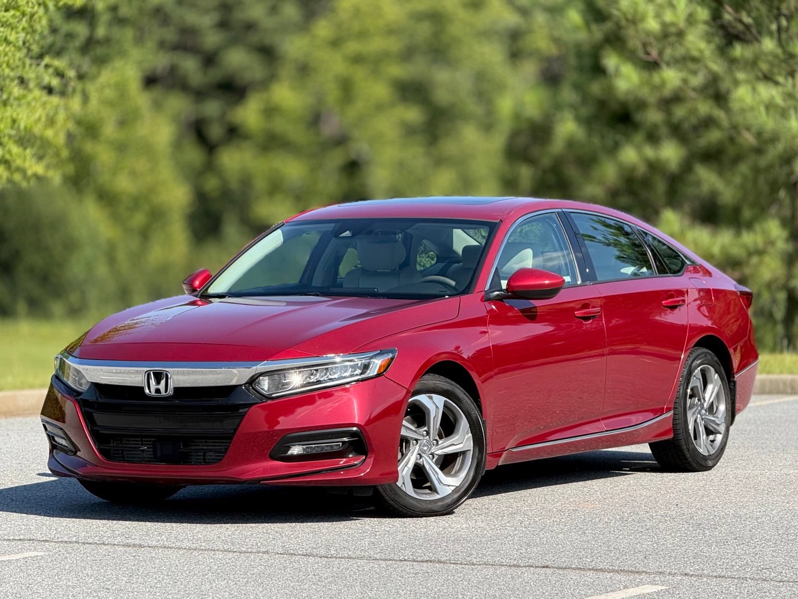 Used 2019 Honda Accord EX image 8