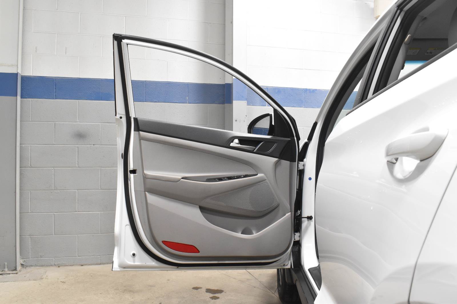 Used 2020 Hyundai Tucson Value FWD image 12