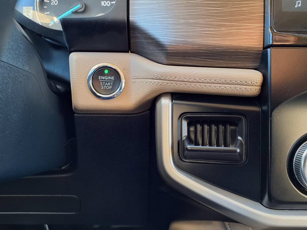 Used 2024 Ford Expedition Max Limited AWD/4WD image 12