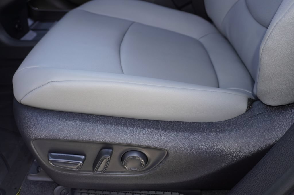 Certified 2026 Toyota Sienna XLE FWD image 14