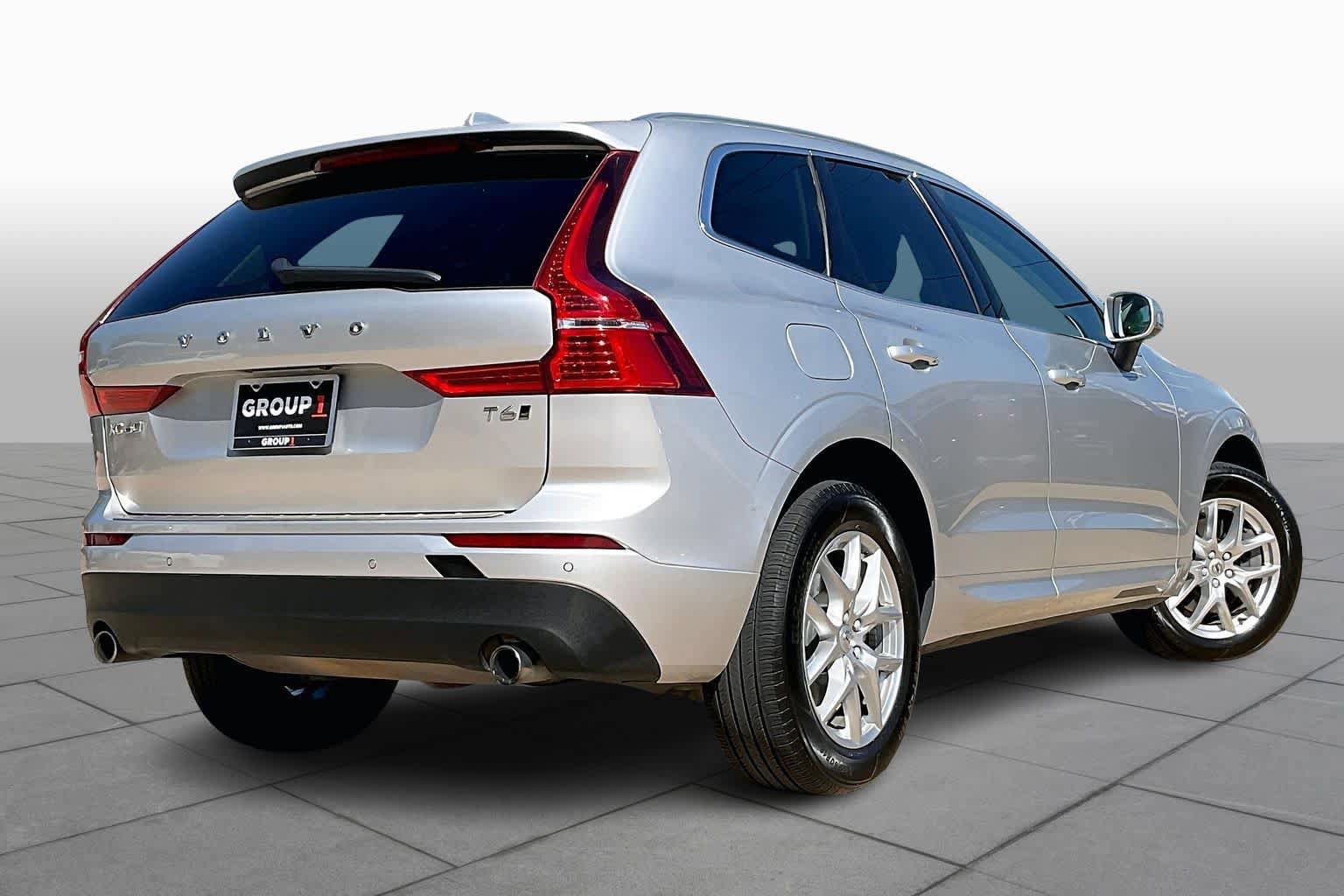 Used 2021 Volvo XC60 T6 Momentum image 13