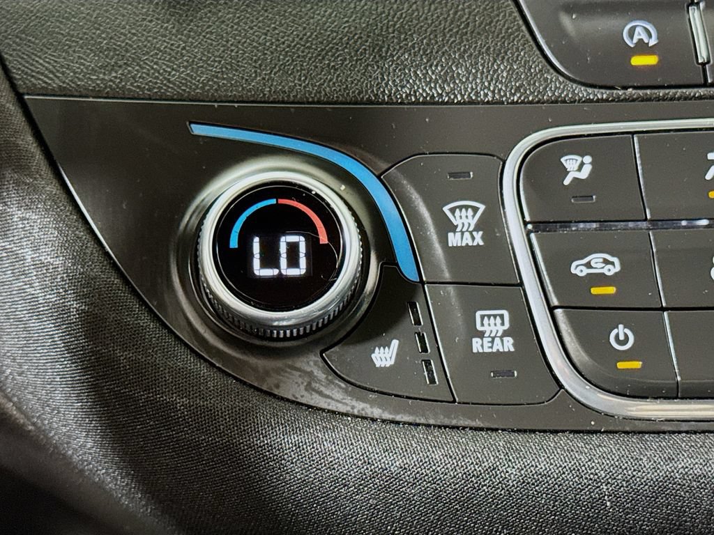 Certified 2025 Chevrolet Malibu LT FWD image 18