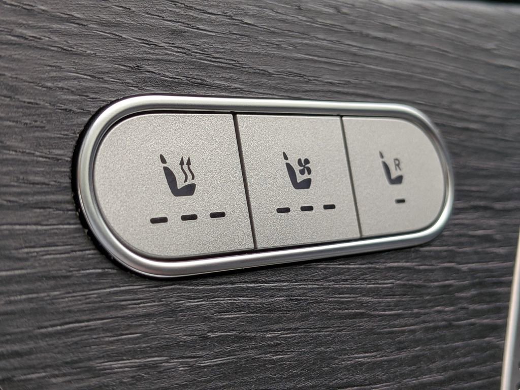 Used 2025 Mercedes-Benz GLE 350 4MATIC image 25