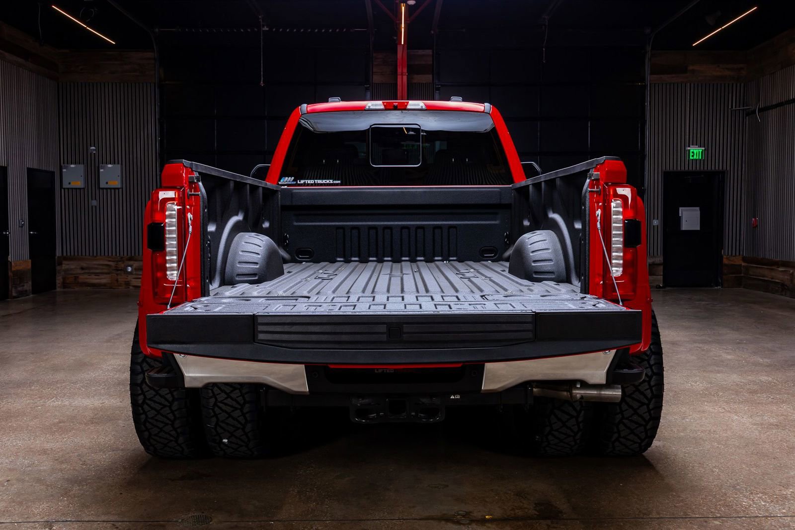 Used 2026 Ford F350 Lariat w/ Lariat Premium Package image 9