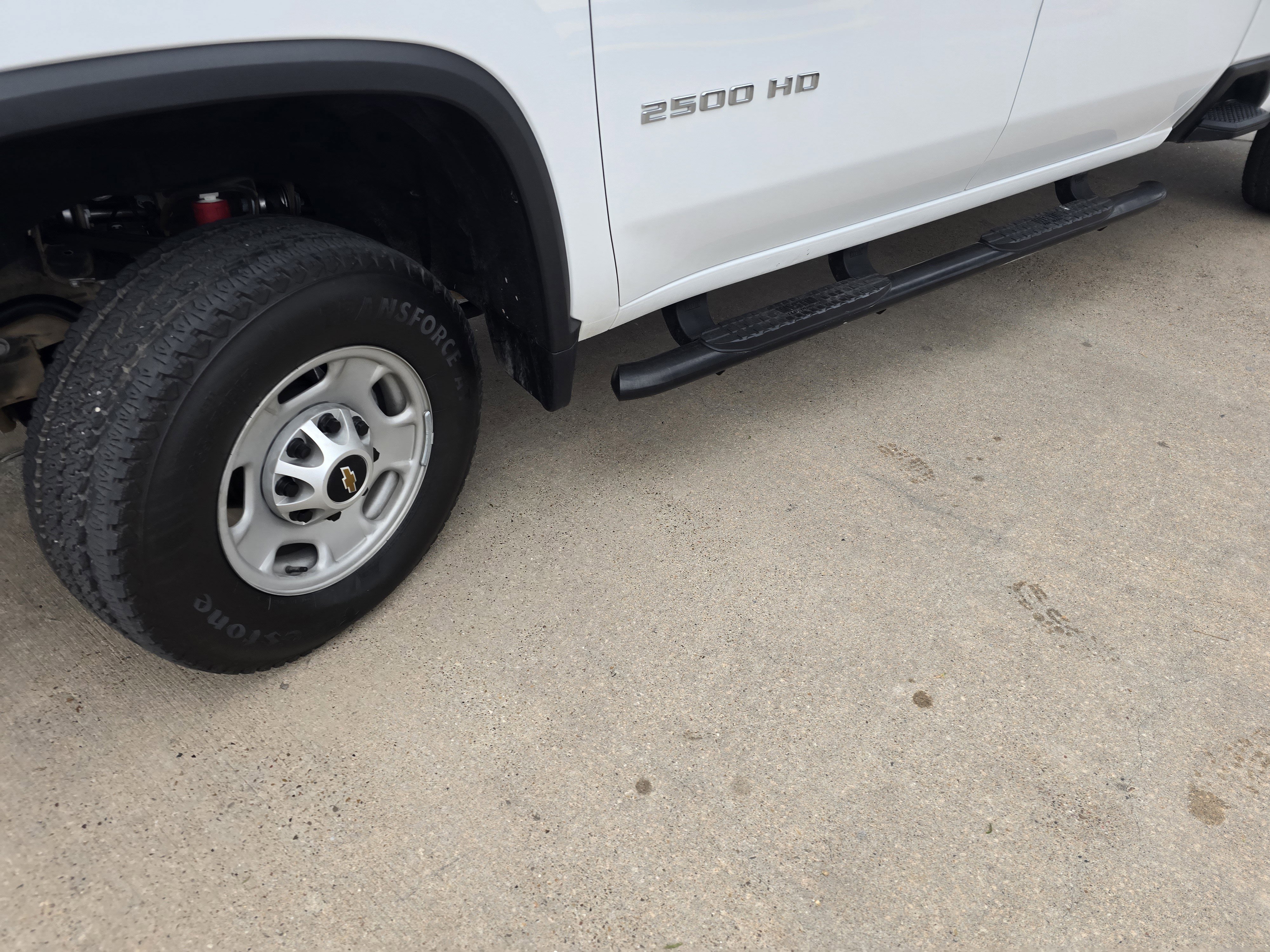 Used 2024 Chevrolet Silverado 2500 W/T image 9