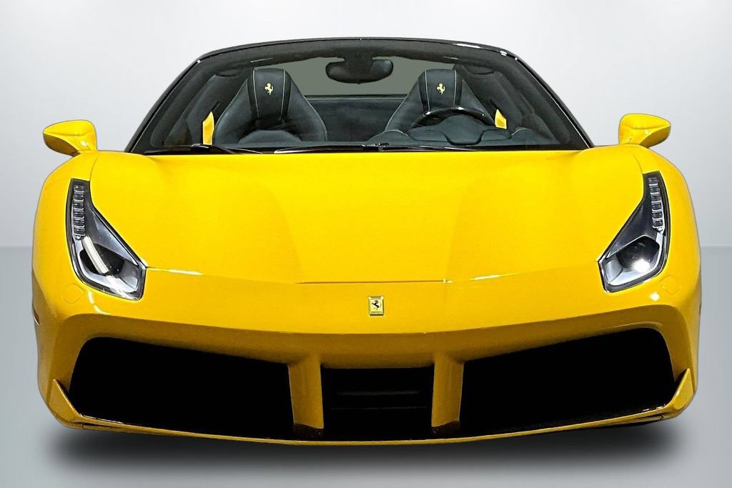 Used 2018 Ferrari 488 Spider RWD image 2