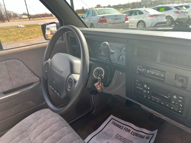 Used 1996 Dodge Dakota Sport image 10