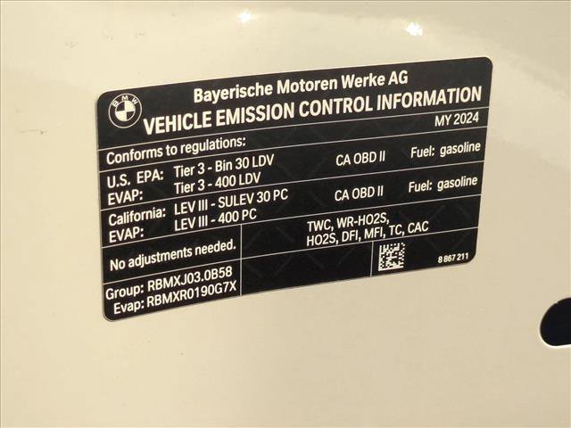 Certified 2024 BMW 740i w/ Premium Package 2 image 26