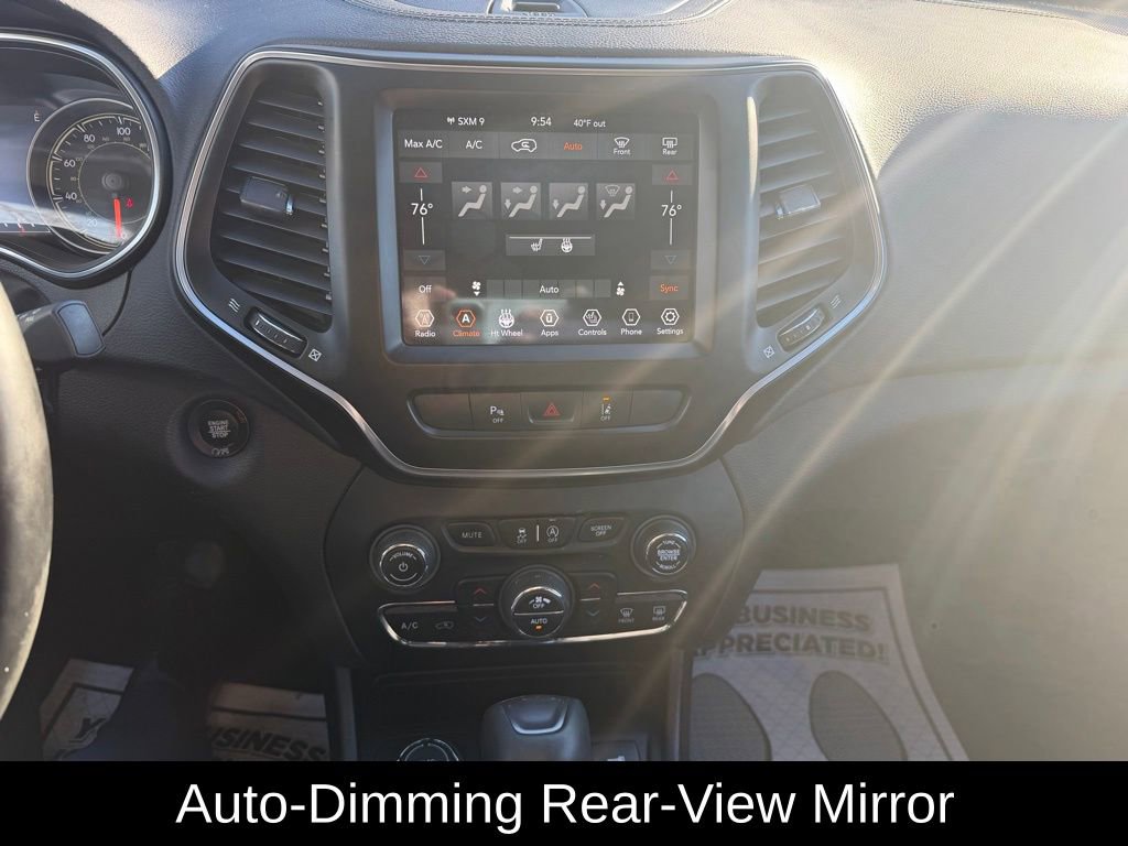 Used 2021 Jeep Cherokee Latitude Lux w/ Comfort/Convenience Group image 19