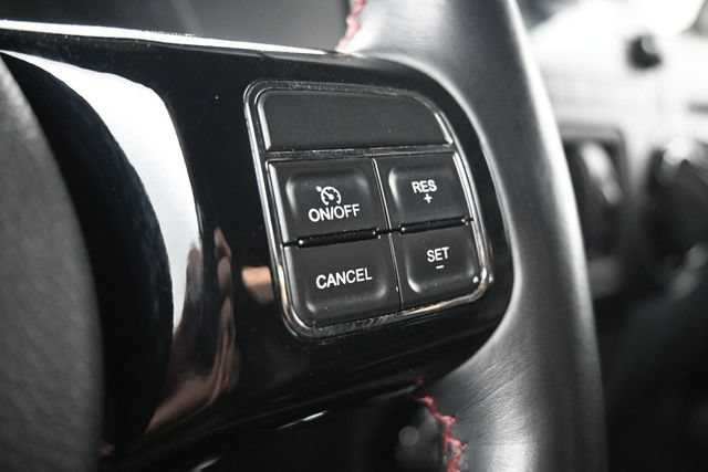 Used 2012 Jeep Wrangler Unlimited Sahara AWD/4WD image 19
