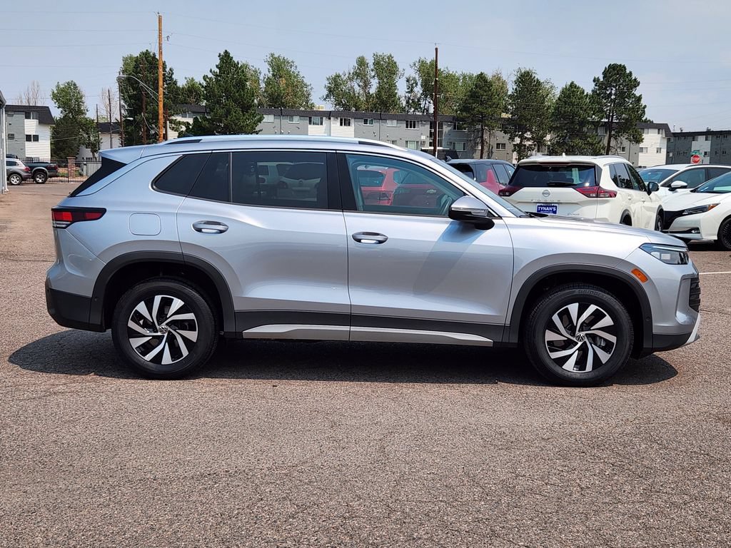 Certified 2025 Volkswagen Tiguan S AWD/4WD image 4