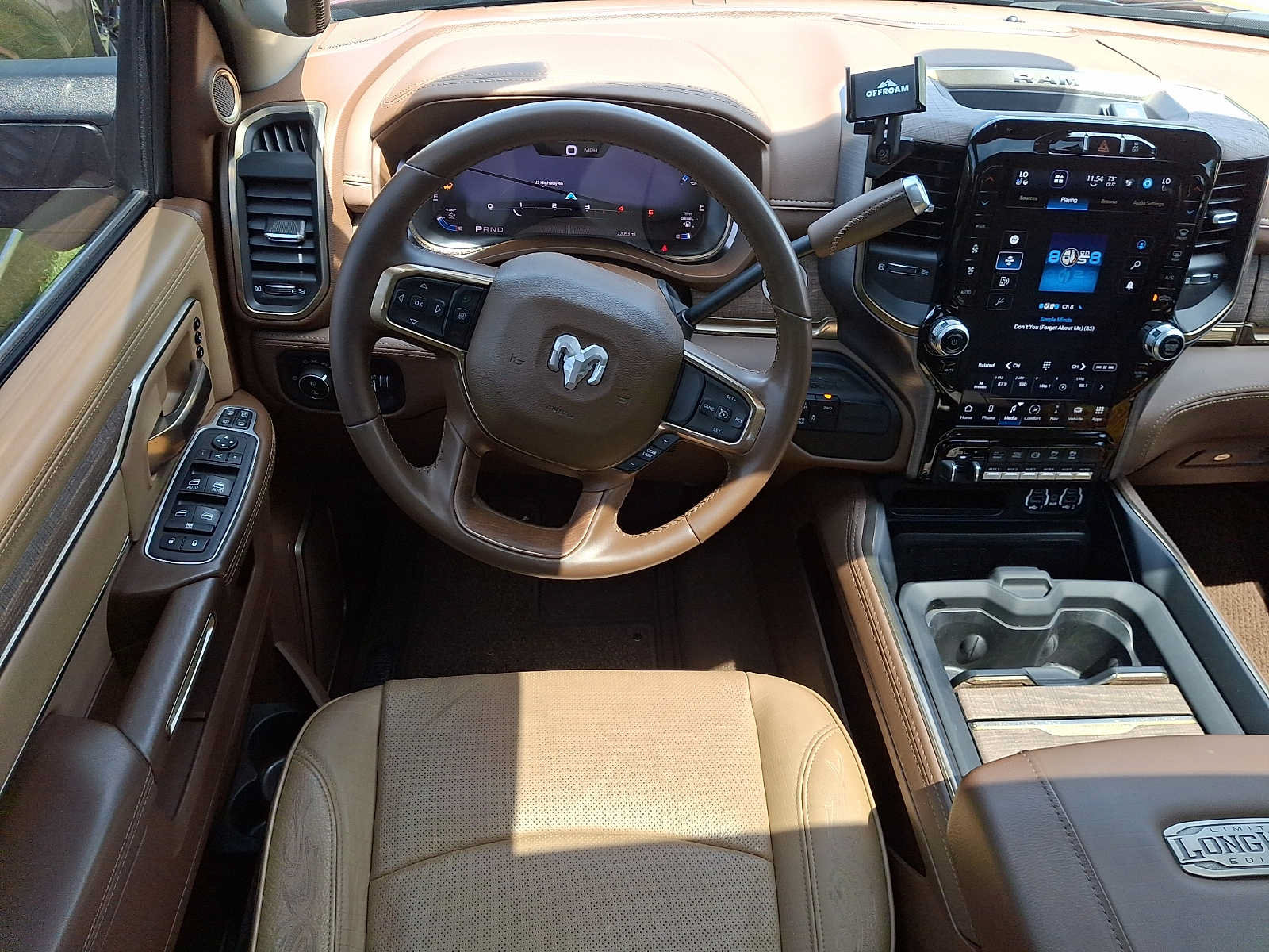 Used 2024 RAM 3500 Limited w/ Towing Technology Group AWD/4WD image 12