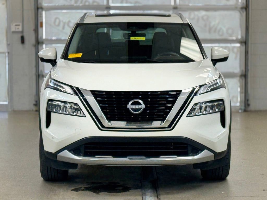 Used 2023 Nissan Rogue Platinum AWD/4WD image 2