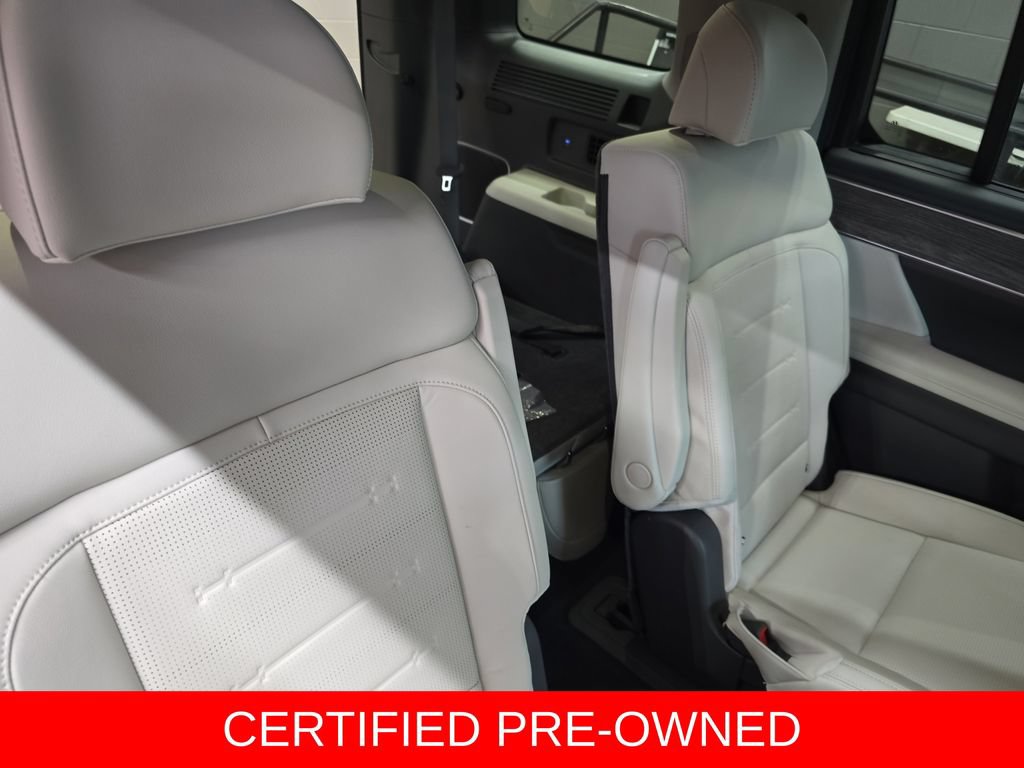Certified 2026 Hyundai Santa Fe Limited AWD/4WD image 11
