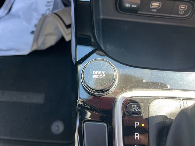 Certified 2024 Kia Seltos S image 22
