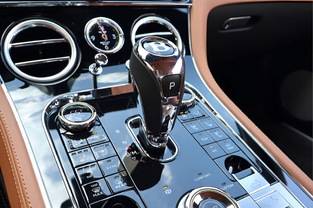 New 2026 Bentley Continental GT Azure AWD/4WD image 33
