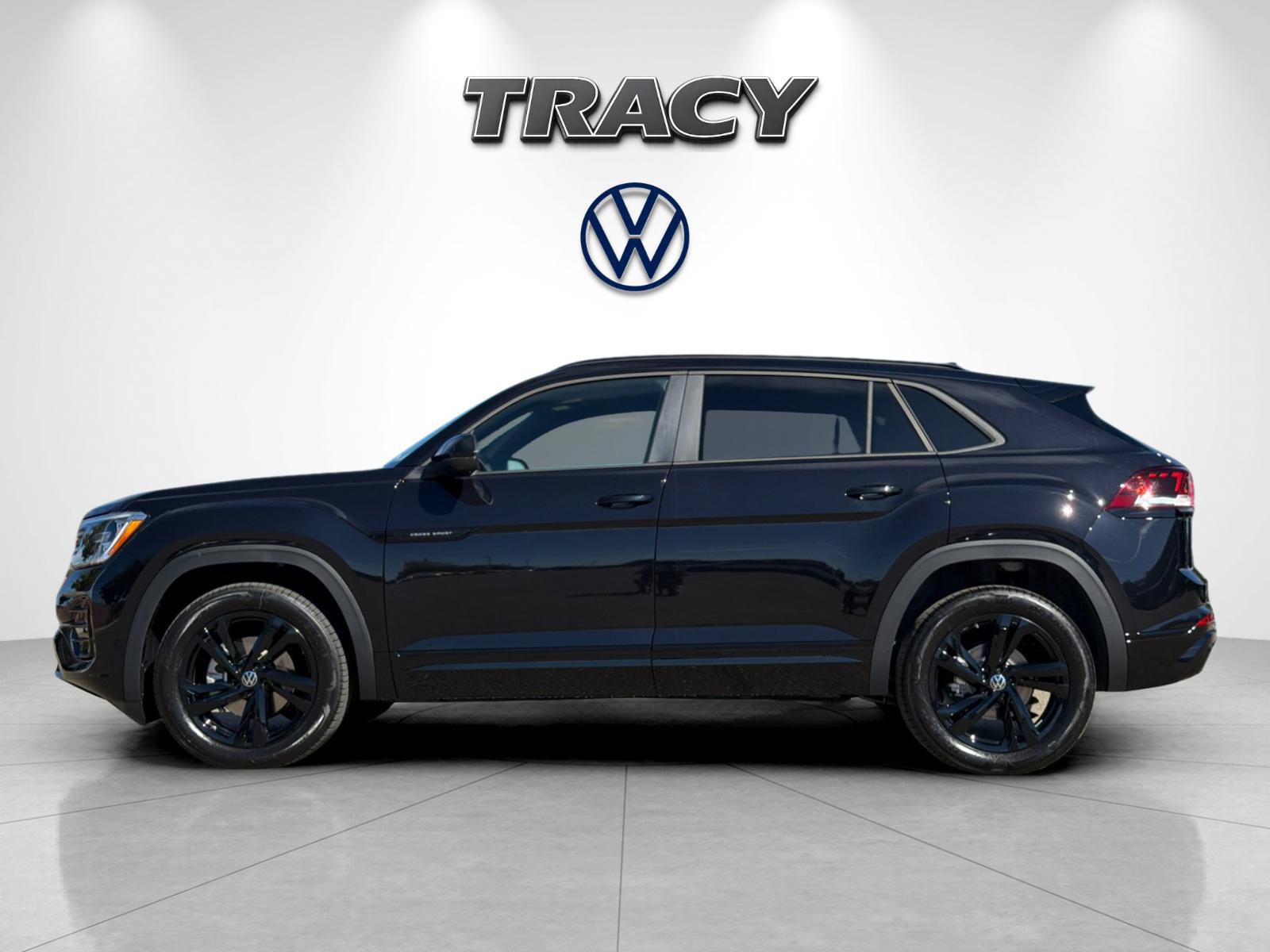 New 2026 Volkswagen Atlas Cross Sport SEL R-Line AWD/4WD image 7