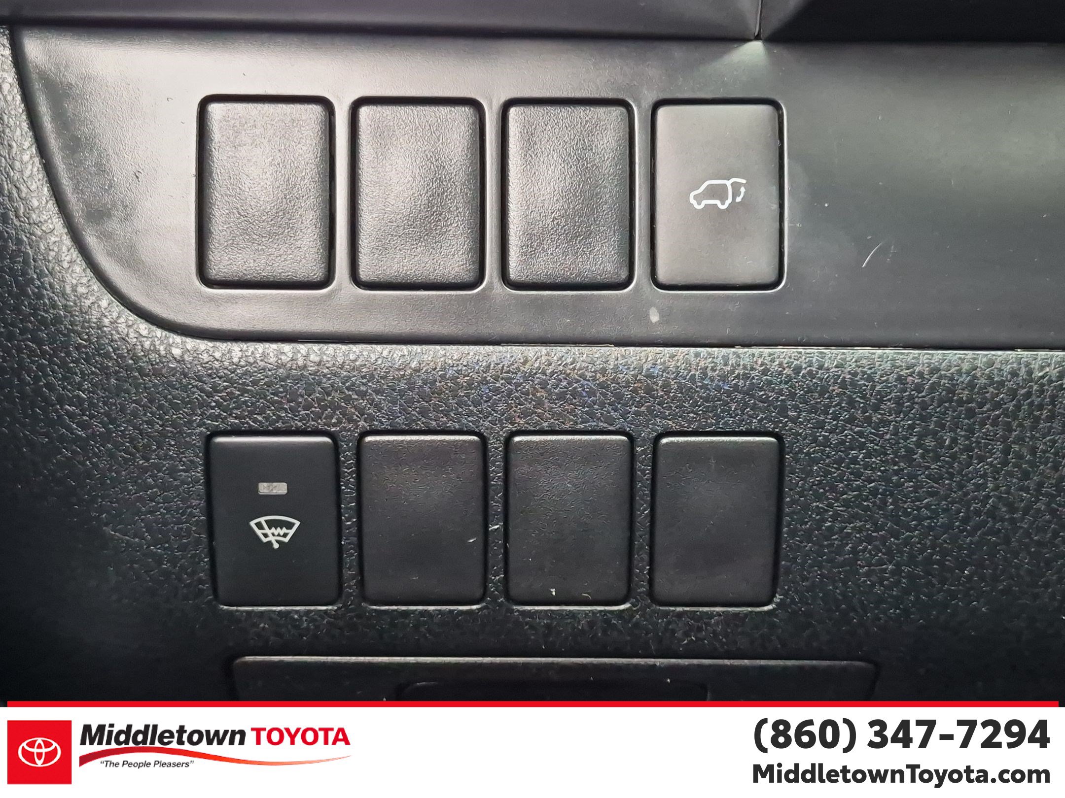 Used 2015 Toyota Highlander XLE AWD/4WD image 18