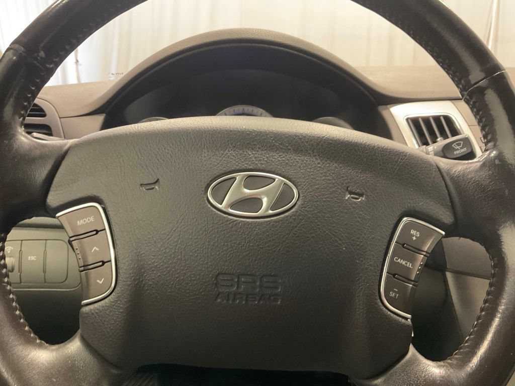 Used 2009 Hyundai Sonata SE FWD image 16