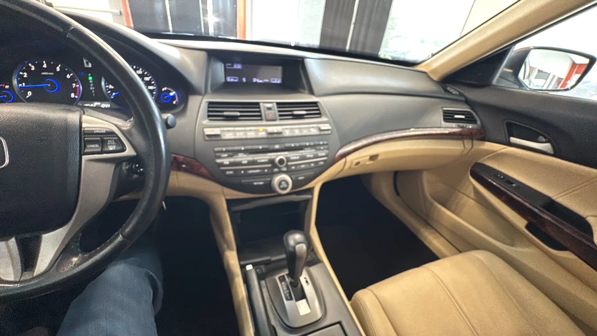 Used 2010 Honda Crosstour EX-L image 40
