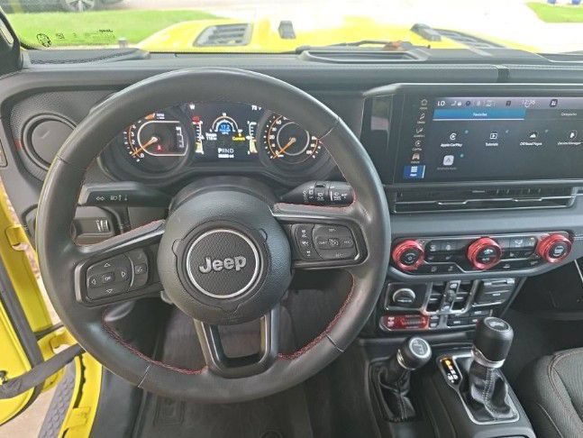 Used 2024 Jeep Wrangler Unlimited Rubicon w/ Convenience Group AWD/4WD image 2