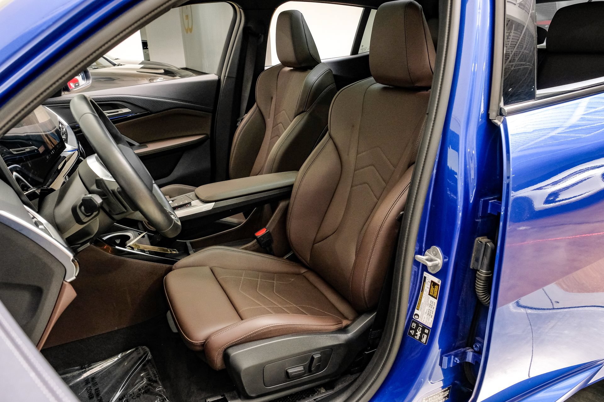 Used 2025 BMW X2 xDrive28i AWD/4WD image 34