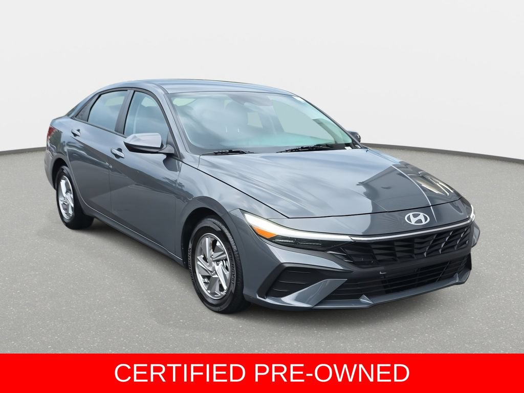 Certified 2026 Hyundai Elantra SE FWD image 3