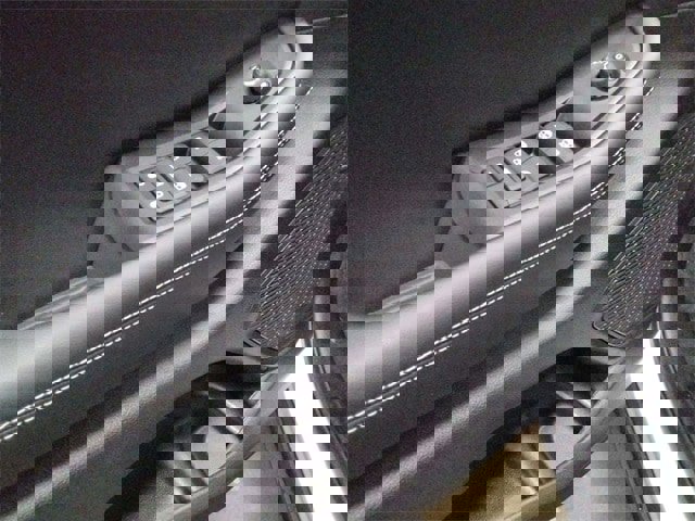 New 2025 Jeep Grand Cherokee Limited w/ Trailer Tow Package image 34