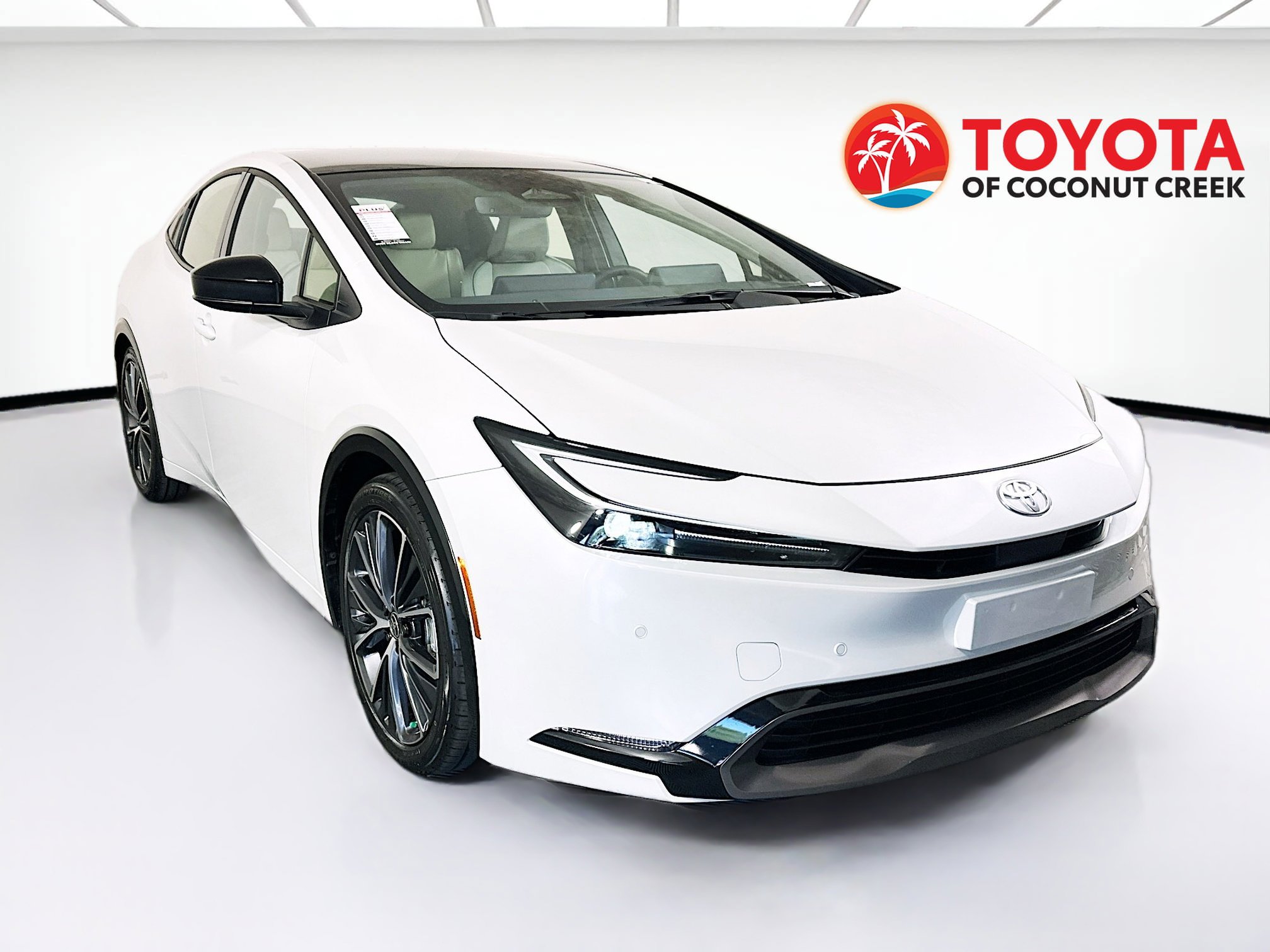 Used 2024 Toyota Prius Limited FWD image 1