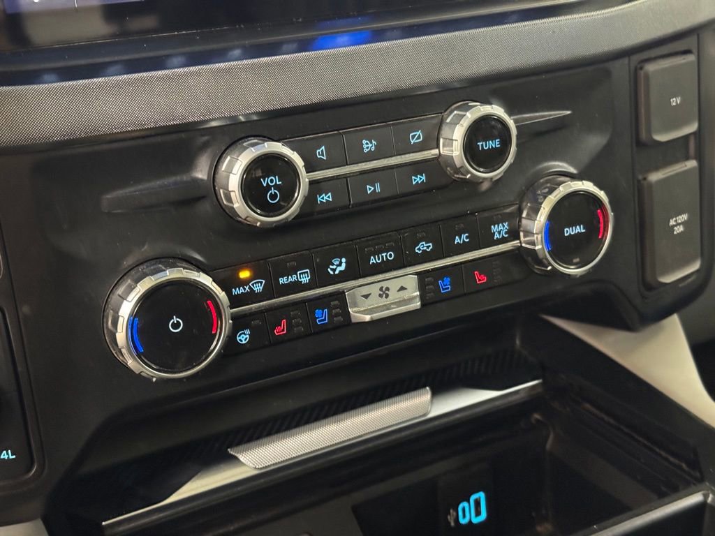 Used 2023 Ford F450 Limited w/ FX4 Off-Road Package image 39