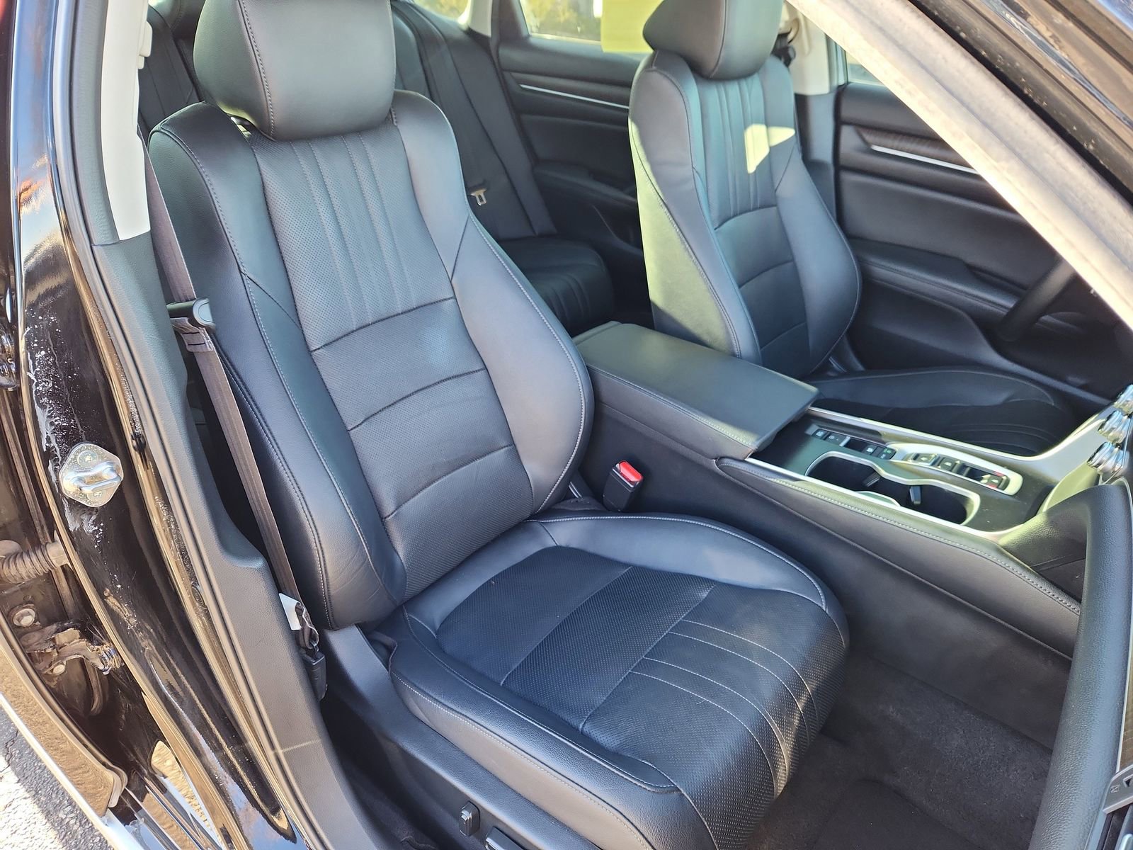 Used 2019 Honda Accord EX-L image 15