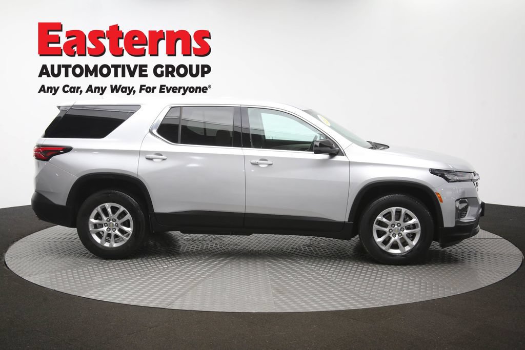 Used 2022 Chevrolet Traverse LS AWD/4WD image 44