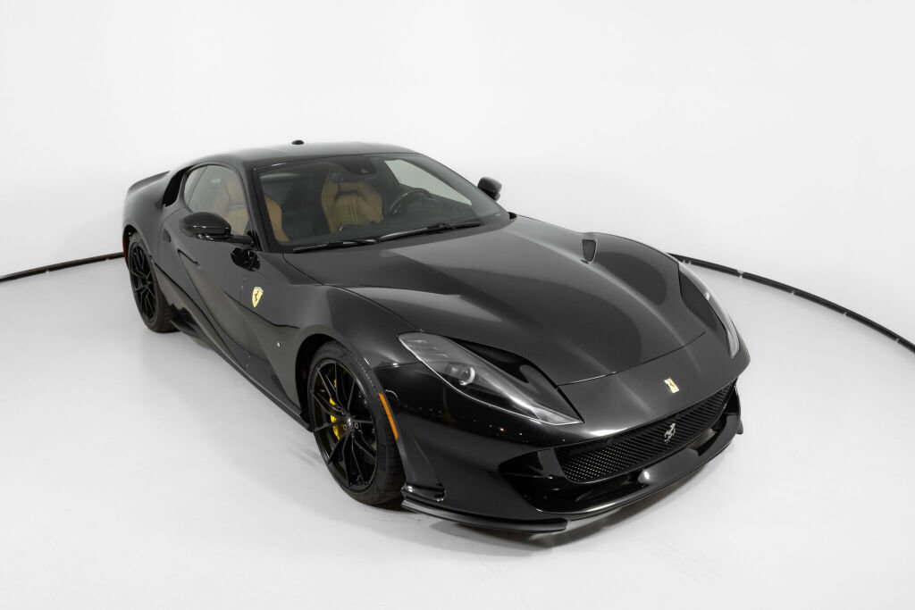 Used 2020 Ferrari 812 Superfast image 13