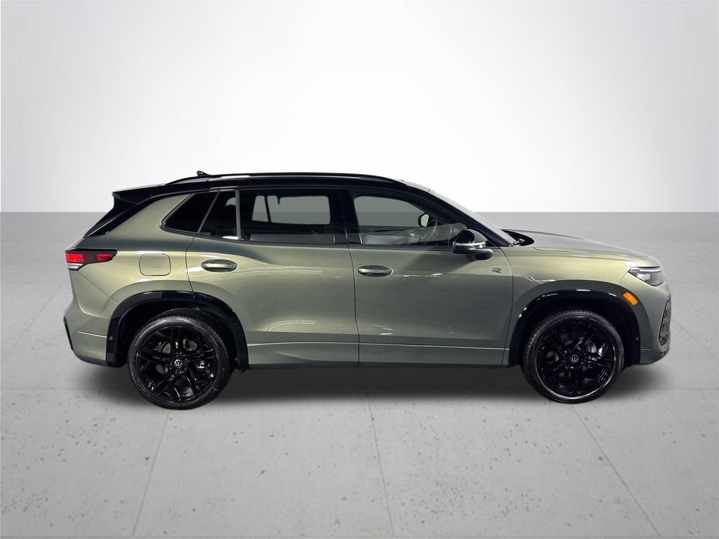 New 2026 Volkswagen Tiguan SE R-Line AWD/4WD image 5