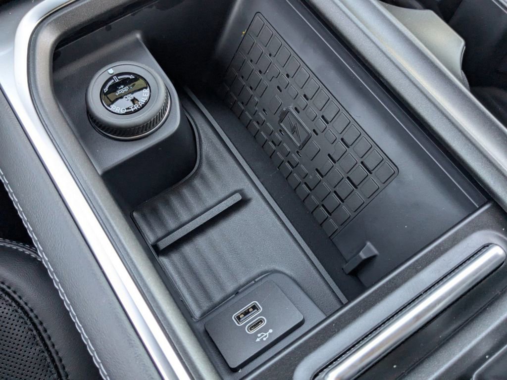 New 2025 Ford Expedition Max Platinum w/ Stealth Performance Package image 27