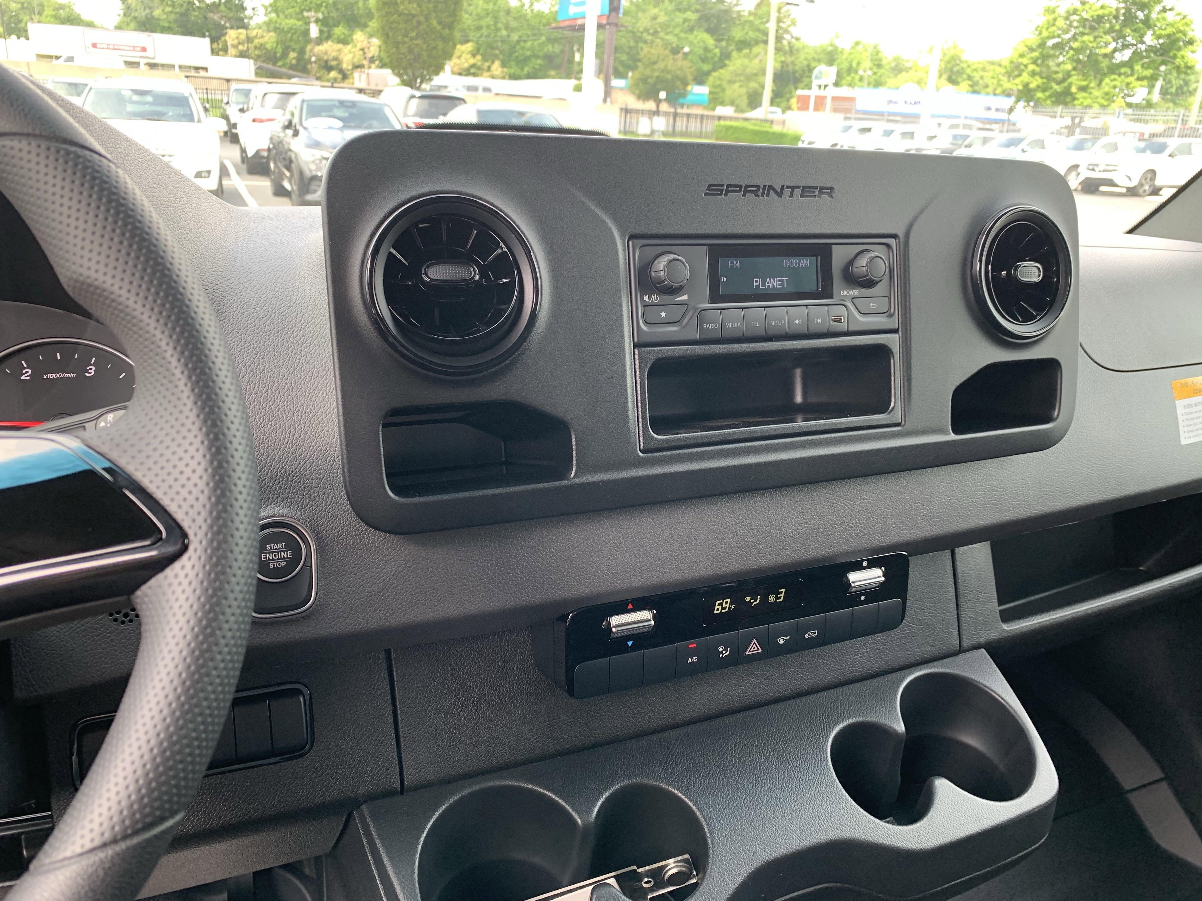 New 2025 Mercedes-Benz Sprinter 2500 image 31
